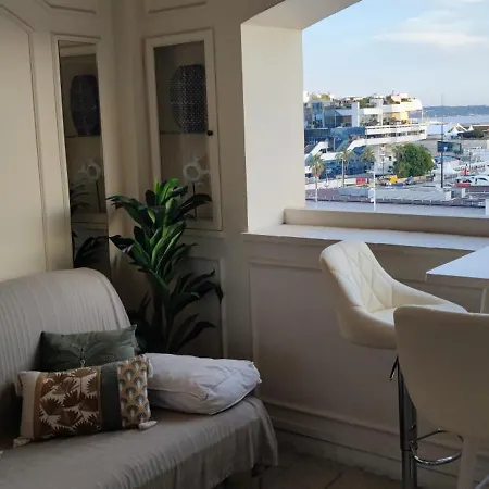 La Goelette - Palais Des Festivals * Cannes