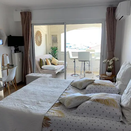 La Goelette - Palais Des Festivals