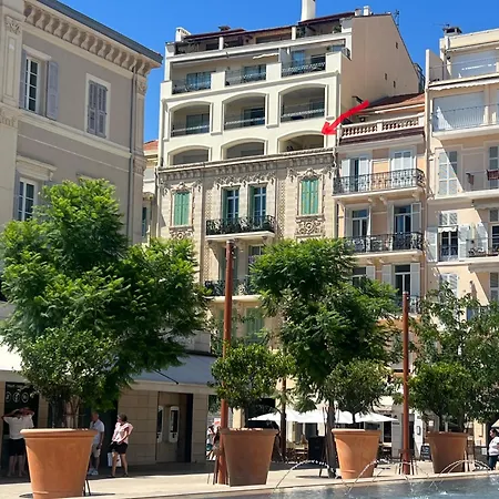 La Goelette - Palais Des Festivals *